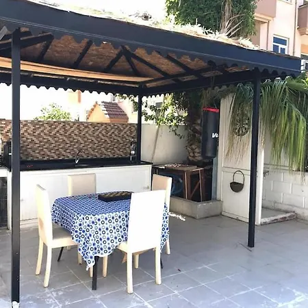 Wonderful Ground Floor Private Home In Central Location Ticks Every Box Daire